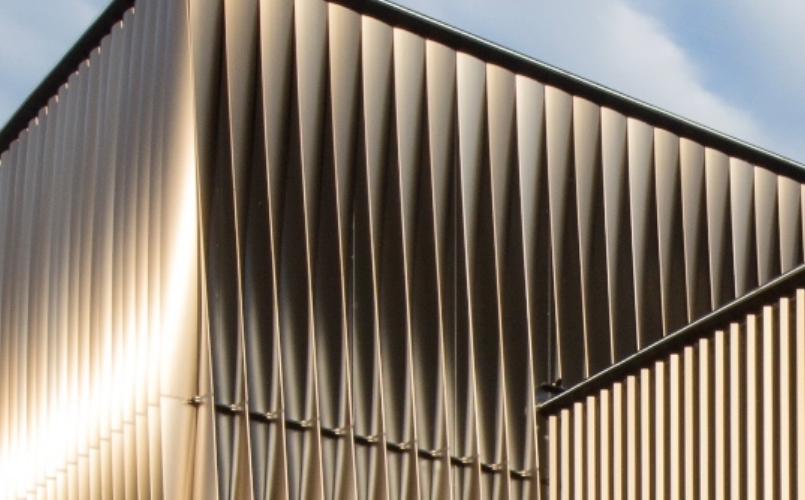 Architectural Facade by levolux for Primark - with twisted fins